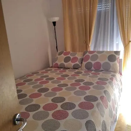 Lada Lägenhet Bijeljina